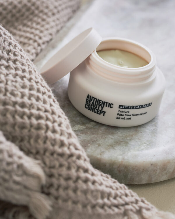 Authentic Beauty Concept Embrace Styling Gritty wax paste