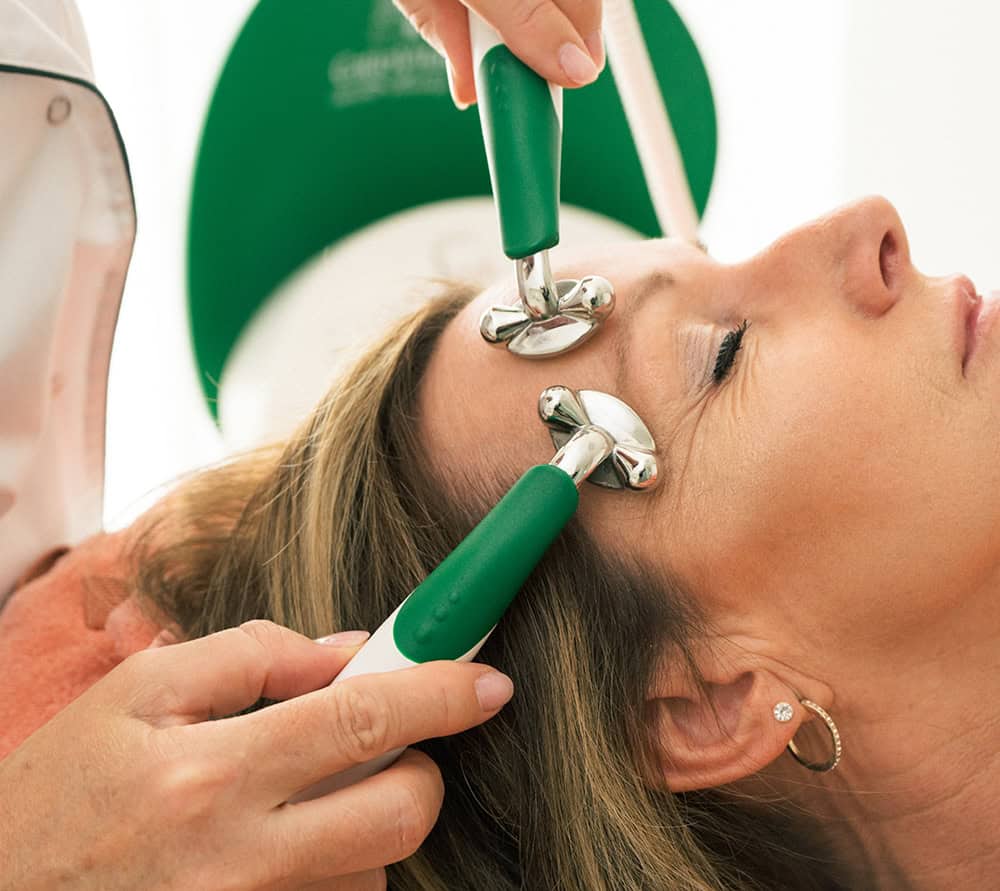 Catiolift huidverjonging behandeling bij Finesse Beauty.