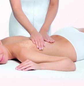 Aromatische lichaamsmassage peeling - soin gommant rugbehandeling